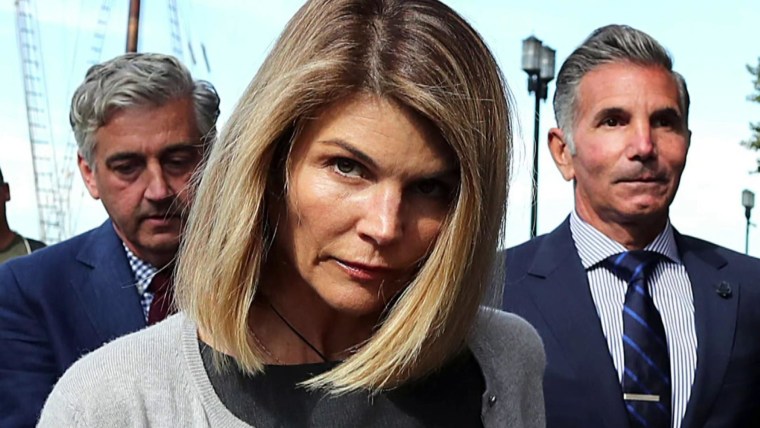 Lori Loughlin and Mossimo Giannulli can journey to Mexico for getaway, choose procedures